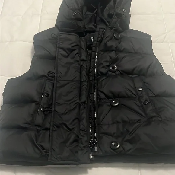 Gap cropped puff vest - Picture 9 of 10